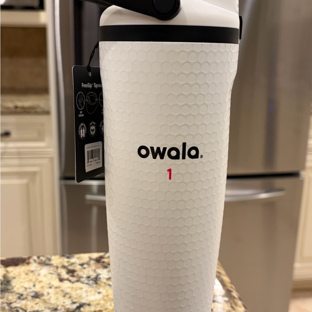 Owala 30oz SwayWhite Gold Travel Tumbler